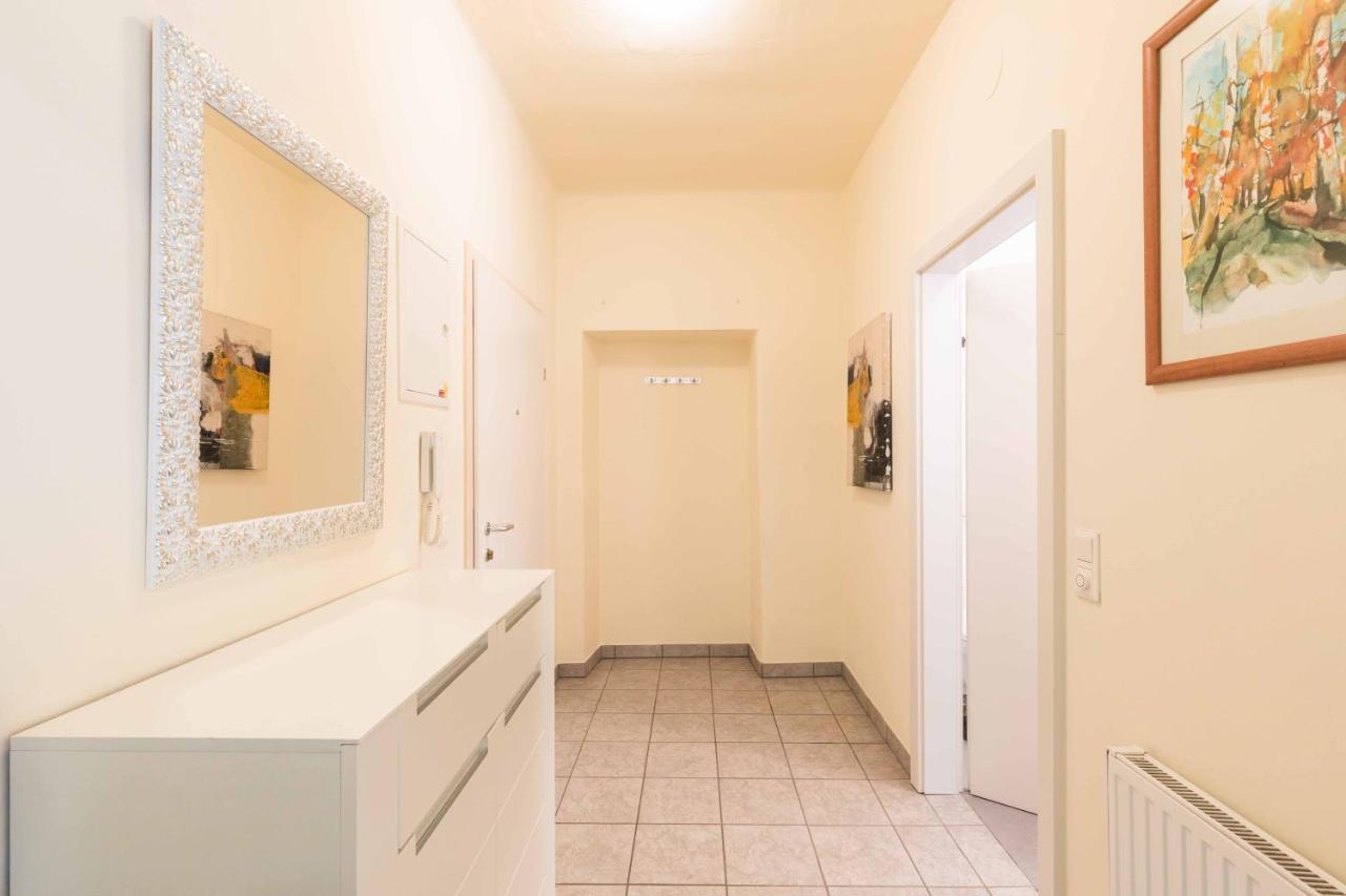 Ferienwohnung Klangturm Im Zentrum Sankt Poelten Exterior photo