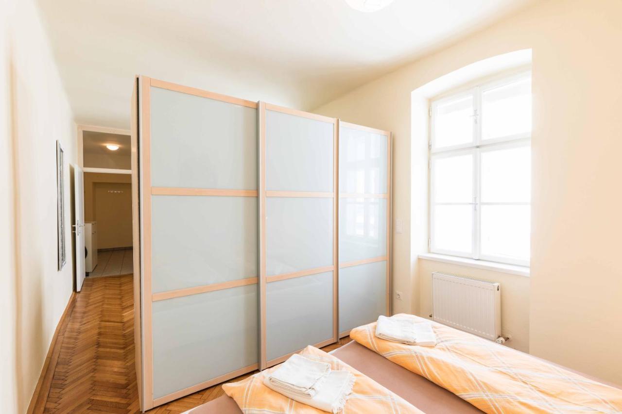Ferienwohnung Klangturm Im Zentrum Sankt Poelten Exterior photo